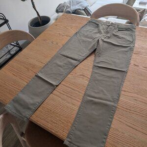 Flint and Tinder 365 Chino - 31x32 - rare olive color - new with tags
